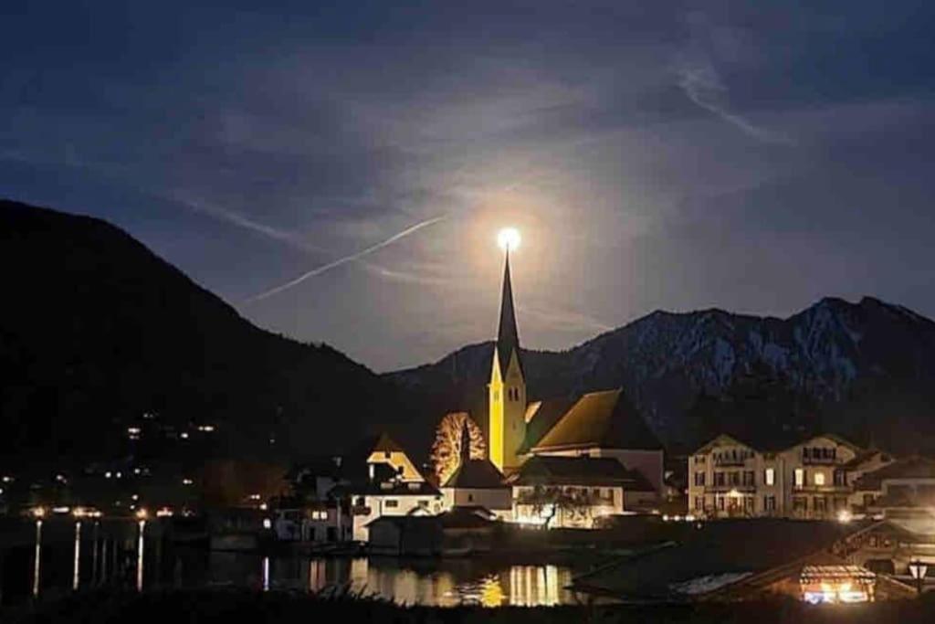See- Und Bergblick In Bestlage Am Tegernsee Buitenkant foto